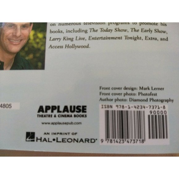 Hiding in Plain Sight: The Secret Life of Raymond Burr (Paperback or Softback) - Picture 4 of 4